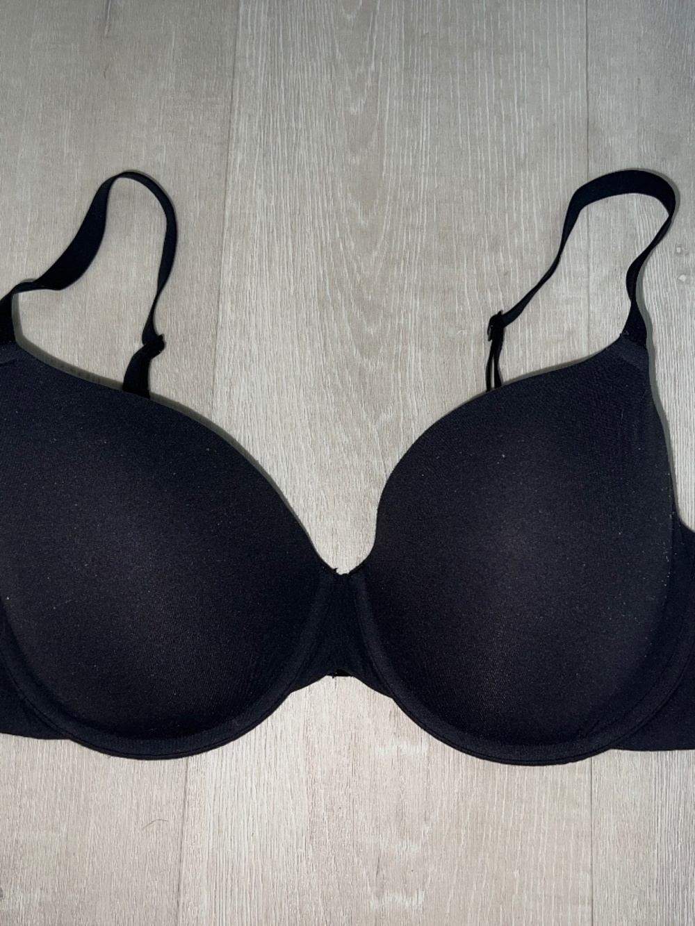 Skims FITS EVERYBODY T-SHIRT BRA Size 36 D in Onyx Black